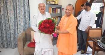 Uttar Pradesh CM Yogi Adityanath met Maharashtra Governor Bhagat Singh Koshyari at Raj Bhavan